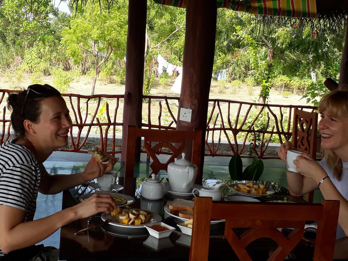 Pearl Cave Cabanas & Resturant Тангалла Экстерьер фото