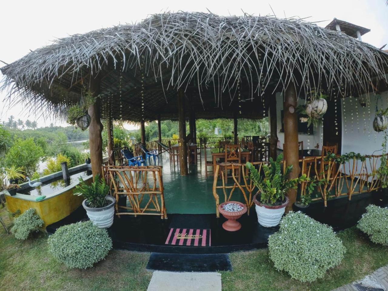 Pearl Cave Cabanas & Resturant Тангалла Экстерьер фото