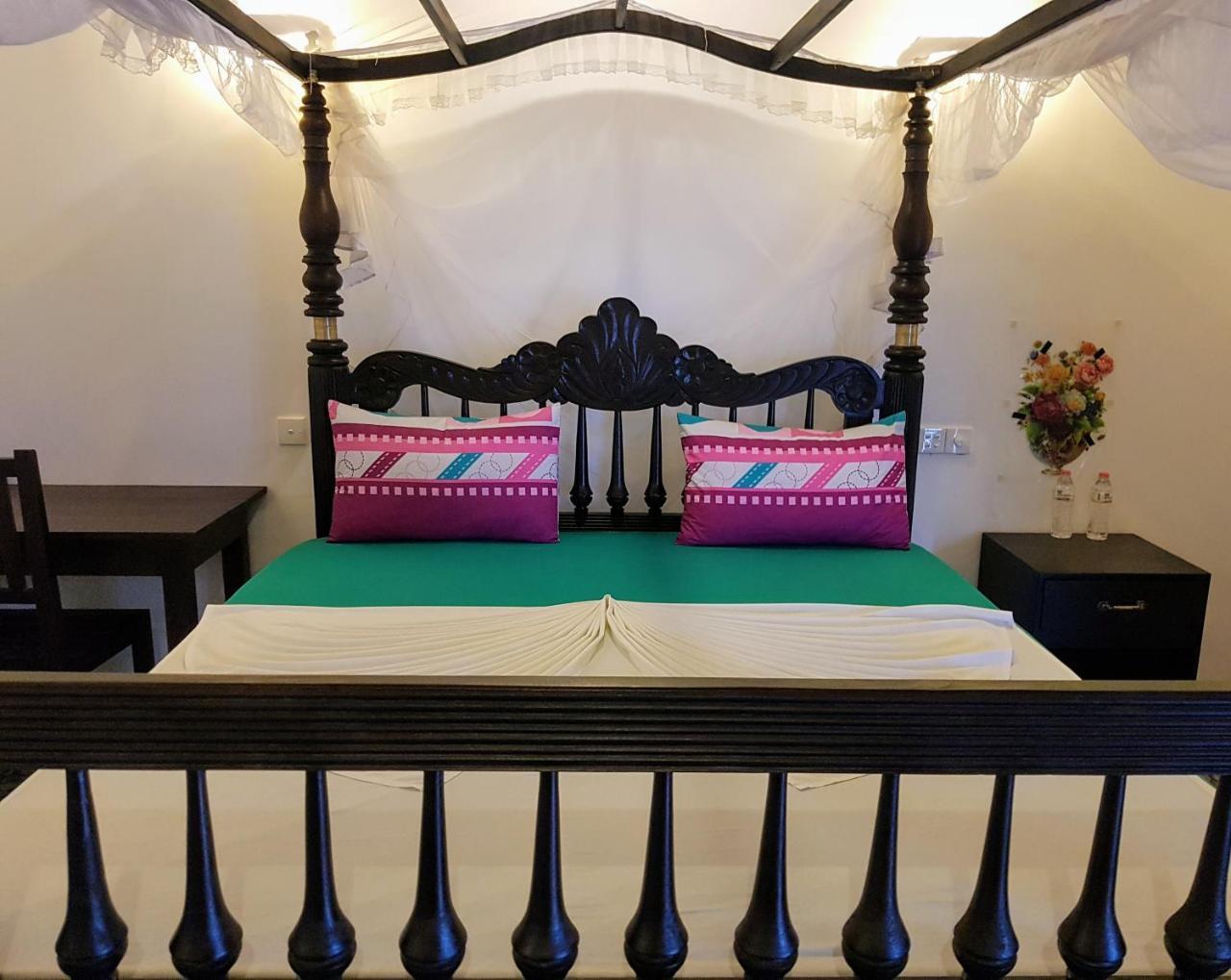 Pearl Cave Cabanas & Resturant Тангалла Экстерьер фото