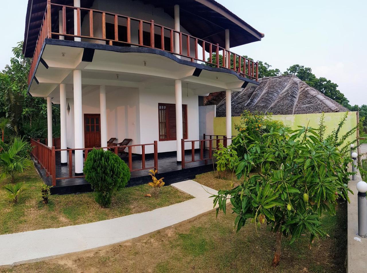 Pearl Cave Cabanas & Resturant Тангалла Экстерьер фото